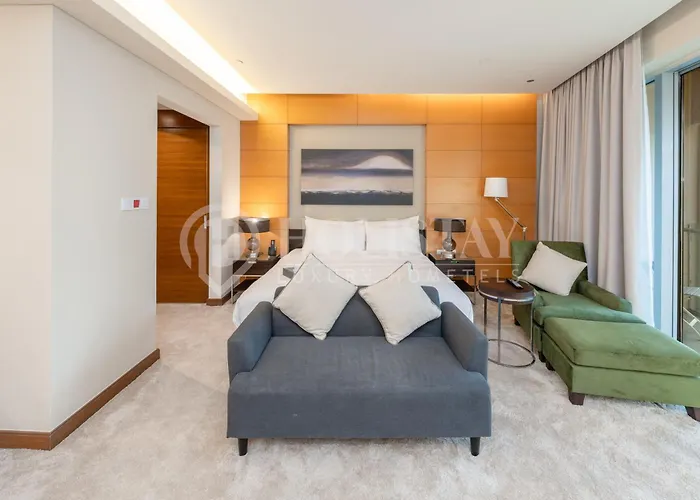 Holistay Luxury Homes - Burj Khalifa View - Direct Access Dubai Mall