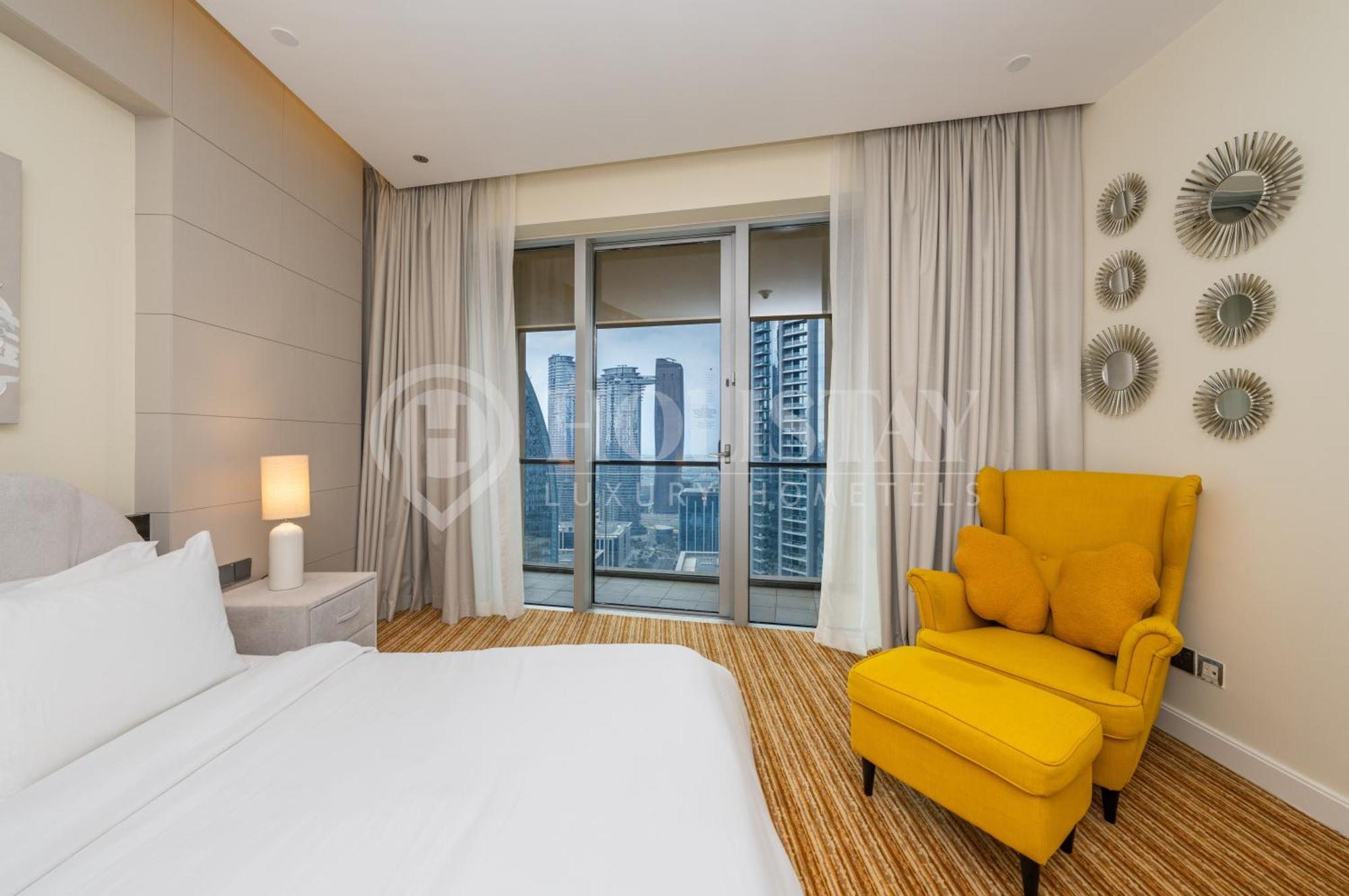 Holistay Luxury Homes - Burj Khalifa View - Direct Access Mall * Дубай